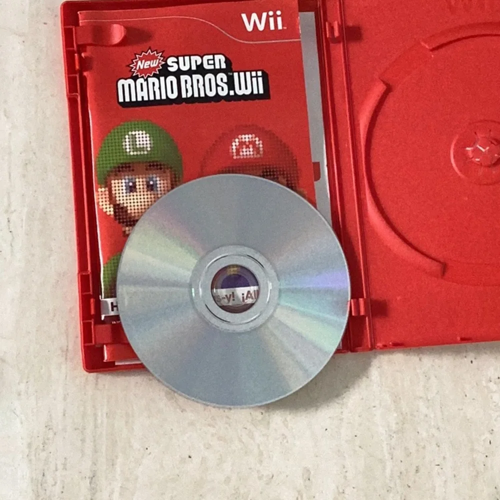 New Super Mario Bros. Wii Game Nintendo Complete In Box - Picture 4 of 5